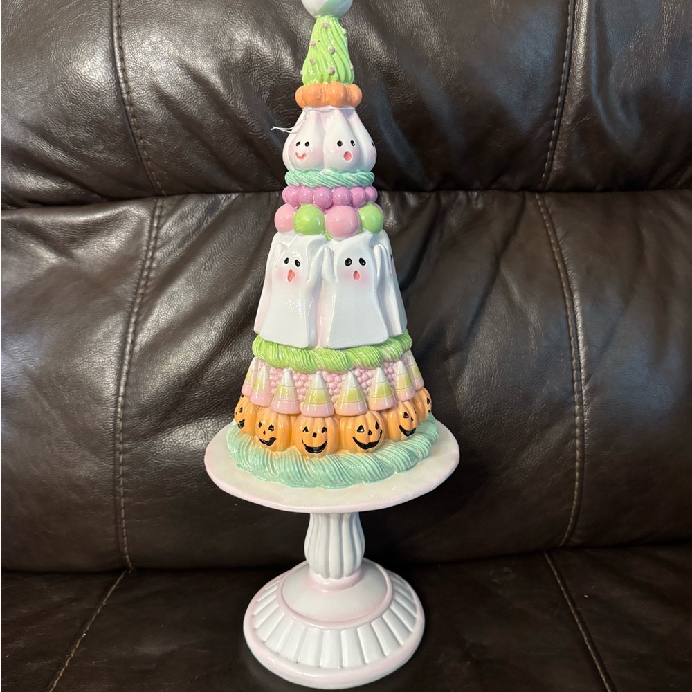 Halloween Ghost and Pumpkin Decor